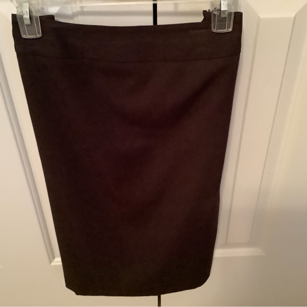 ANNE KLEIN - Perfect Skirt for Work & Beyond
